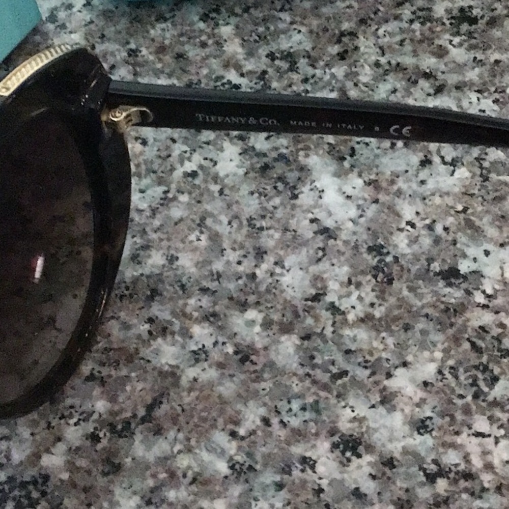 Tiffany & Co. Cat eye tortoise sunglasses - Picture 7 of 11